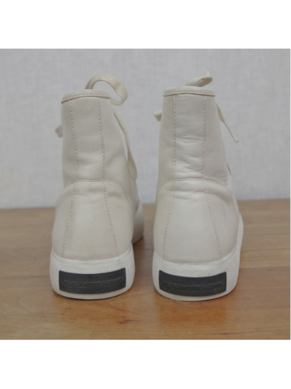 Alexander Wang Ladies' White Leather HI Top Sneakers 38.5 - Picture 5 of 10